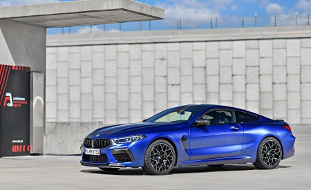 2020 BMW M8 Competition Coupe (Color: Frozen Marina Bay Blue) Front Three-Quarter Wallpapers 450x275 (161)