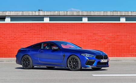 2020 BMW M8 Competition Coupe (Color: Frozen Marina Bay Blue) Front Three-Quarter Wallpapers 450x275 (163)