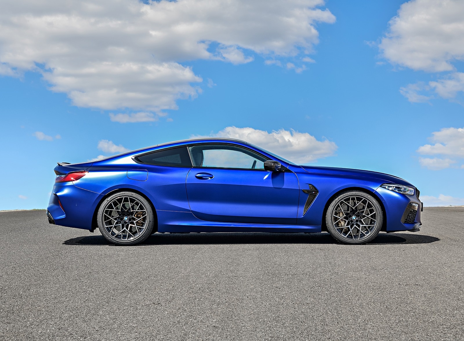 2020 BMW M8 Competition Coupe (Color: Frozen Marina Bay Blue) Side Wallpapers #199 of 305