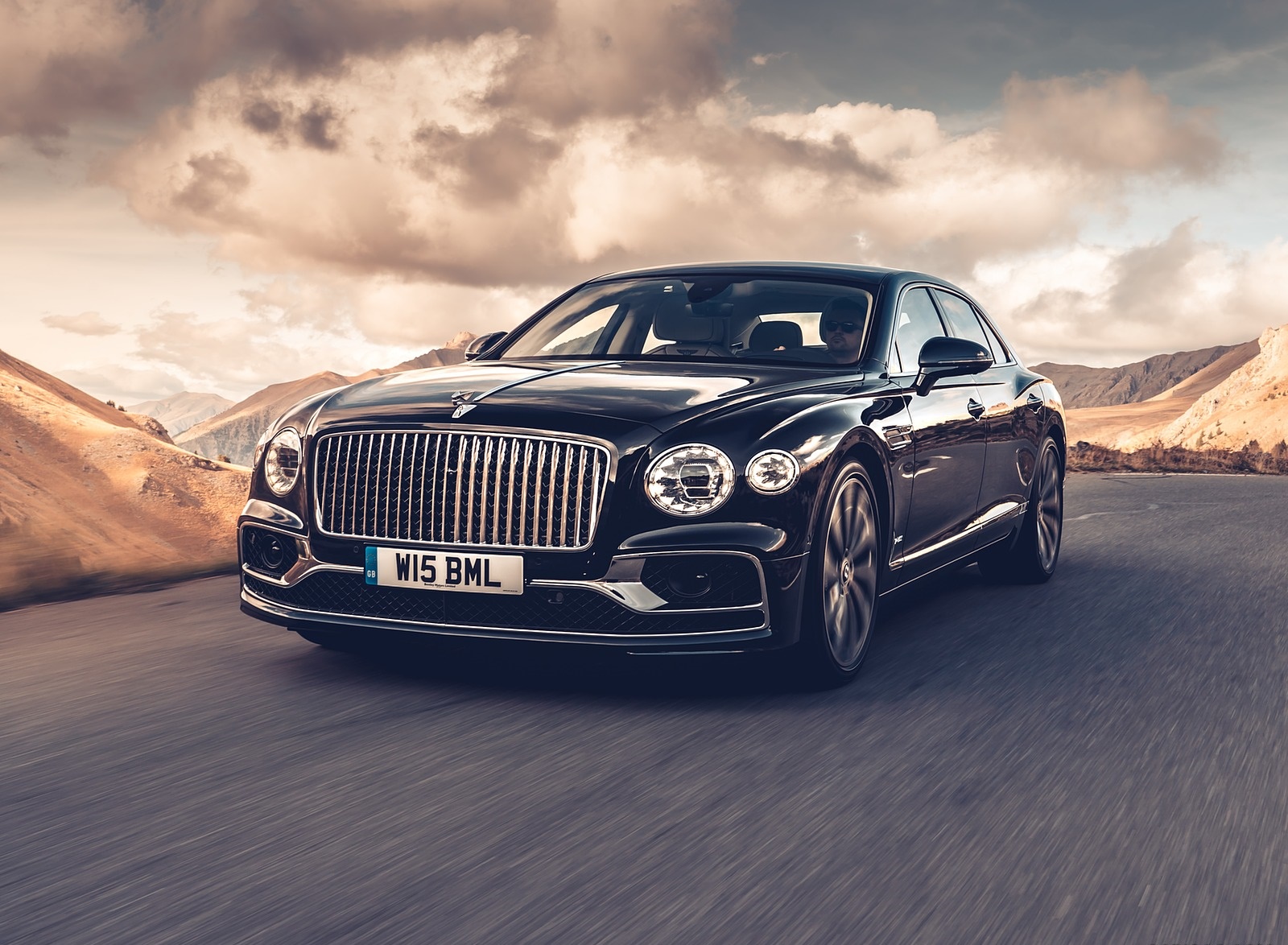 2020 Bentley Flying Spur (Color: Dark Sapphire) Front Three-Quarter Wallpapers #1 of 140