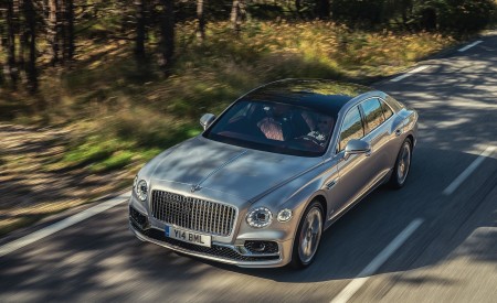 2020 Bentley Flying Spur (Color: Extreme Silver) Front Three-Quarter Wallpapers 450x275 (53)