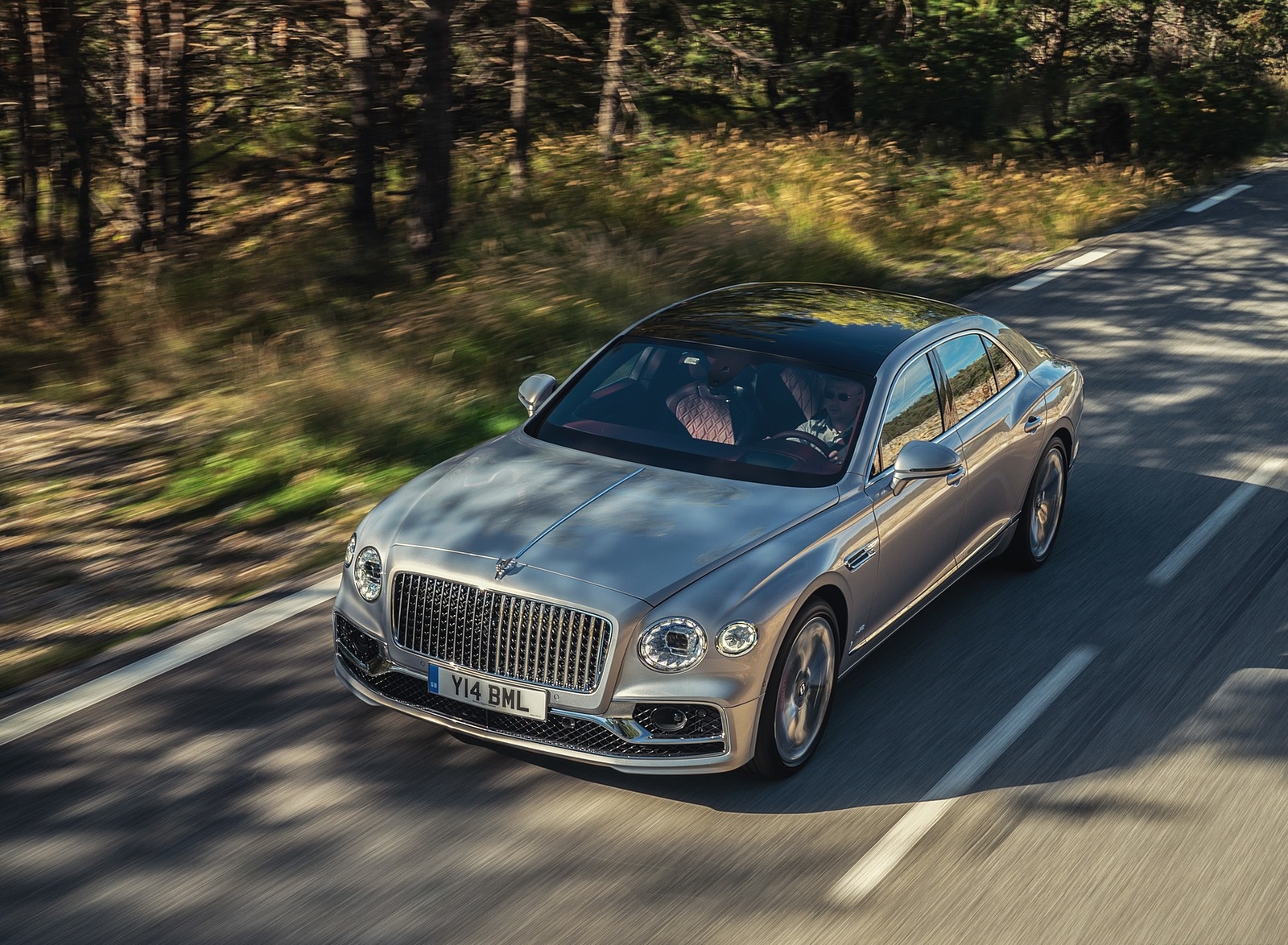 2020 Bentley Flying Spur (Color: Extreme Silver) Front Three-Quarter Wallpapers #53 of 140