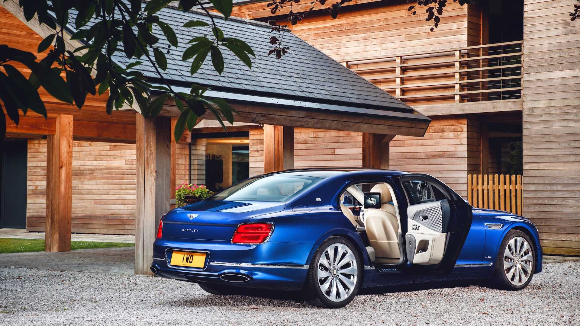 2020 Bentley Flying Spur First Edition Rear Three-Quarter Wallpapers #6 of 12