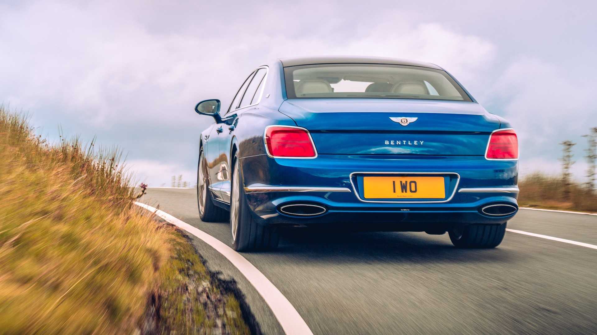 2020 Bentley Flying Spur First Edition Rear Wallpapers (3)