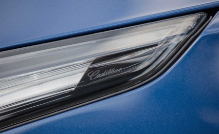 2020 Cadillac CT4-V Badge Wallpapers 450x275 (27)