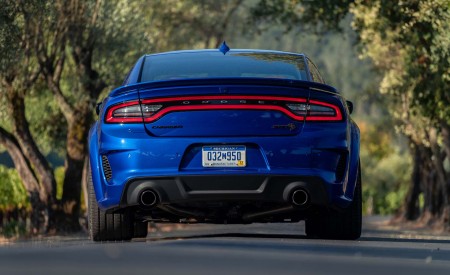 2020 Dodge Charger SRT Hellcat Widebody (Color: IndiGo Blue) Rear Wallpapers 450x275 (53)