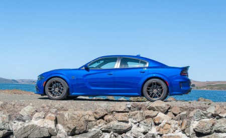 2020 Dodge Charger SRT Hellcat Widebody (Color: IndiGo Blue) Side Wallpapers 450x275 (65)