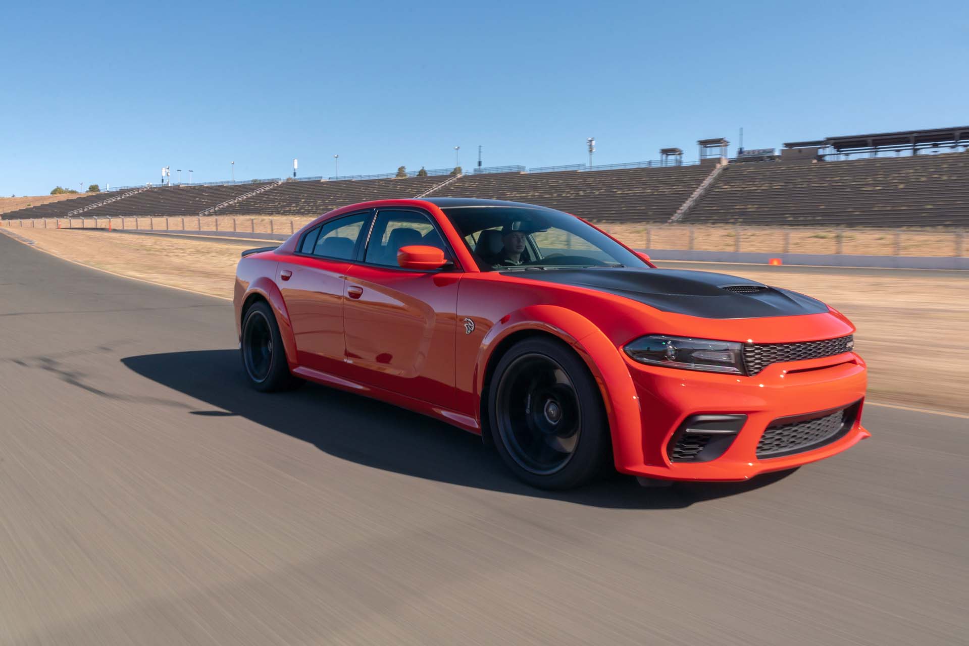 2020 Dodge Charger SRT Hellcat Widebody (Color: TorRed) Front Three-Quarter Wallpapers (2)