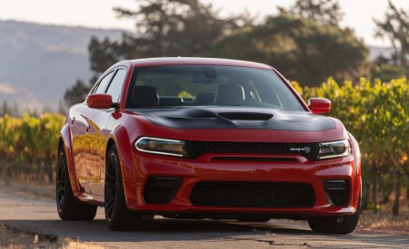 2020 Dodge Charger SRT Hellcat Widebody (Color: TorRed) Front Wallpapers 450x275 (18)