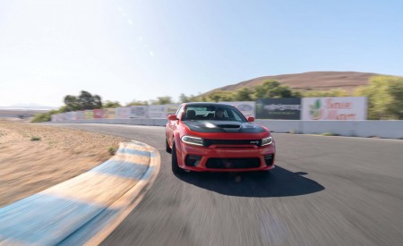 2020 Dodge Charger SRT Hellcat Widebody (Color: TorRed) Front Wallpapers 450x275 (11)
