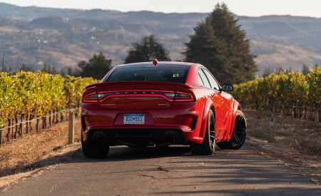 2020 Dodge Charger SRT Hellcat Widebody (Color: TorRed) Rear Wallpapers 450x275 (21)