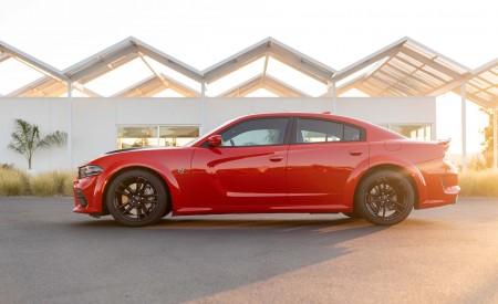 2020 Dodge Charger SRT Hellcat Widebody (Color: TorRed) Side Wallpapers 450x275 (22)