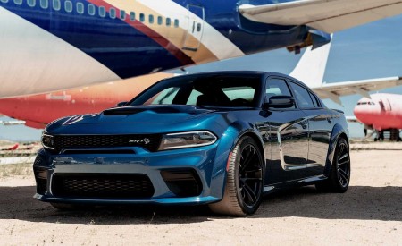 2020 Dodge Charger SRT Hellcat Widebody Front Three-Quarter Wallpapers 450x275 (135)
