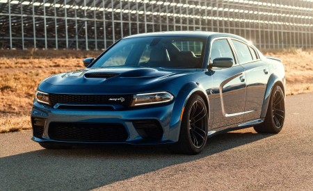 2020 Dodge Charger SRT Hellcat Widebody Front Three-Quarter Wallpapers 450x275 (123)