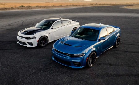 2020 Dodge Charger SRT Hellcat Widebody Front Three-Quarter Wallpapers 450x275 (124)