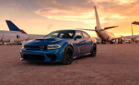 2020 Dodge Charger SRT Hellcat Widebody Front Three-Quarter Wallpapers 450x275 (144)
