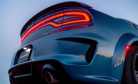 2020 Dodge Charger SRT Hellcat Widebody Tail Light Wallpapers 450x275 (154)