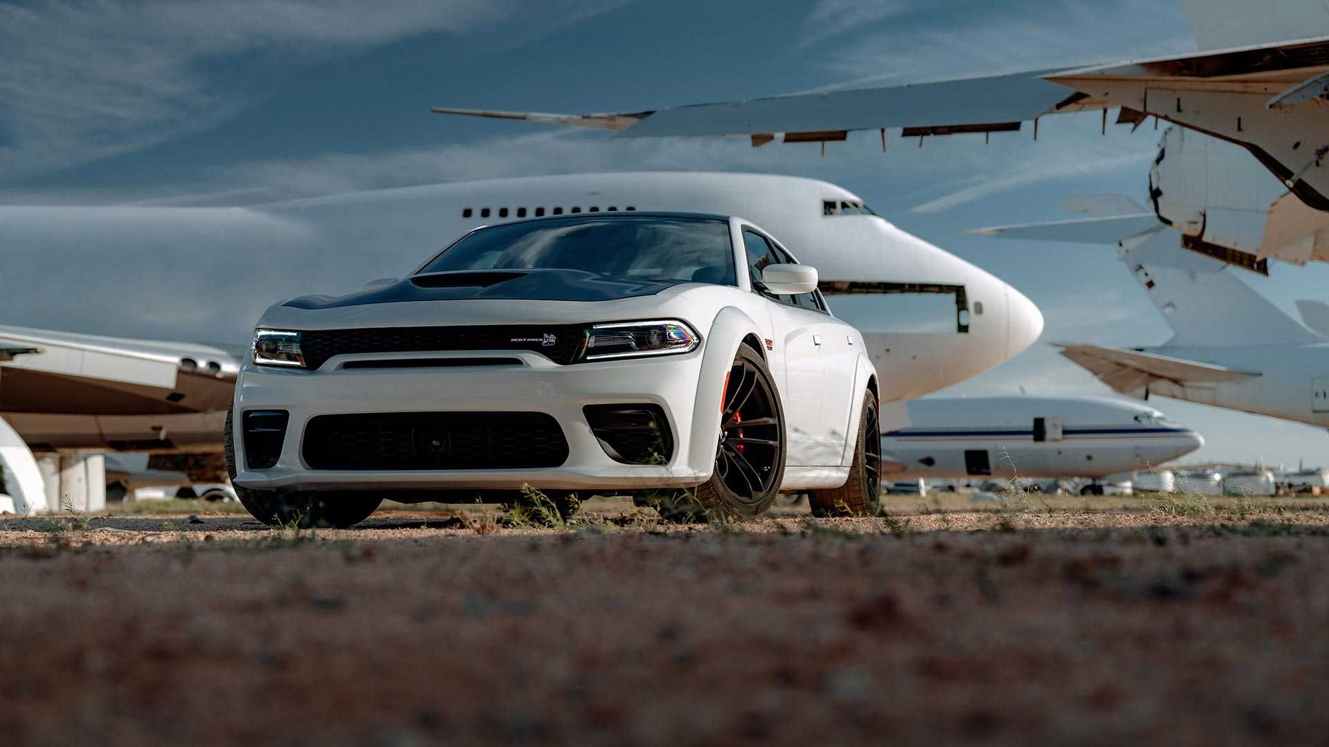 2020 Dodge Charger Scat Pack Widebody Front Three-Quarter Wallpapers #25 of 67