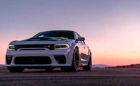 2020 Dodge Charger Scat Pack Widebody Front Three-Quarter Wallpapers 450x275 (16)