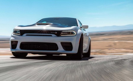 2020 Dodge Charger Scat Pack Widebody Front Three-Quarter Wallpapers 450x275 (3)