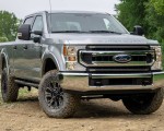 2020 Ford F-Series Super Duty with Tremor Off-Road Package Front Three-Quarter Wallpapers 150x120 (11)