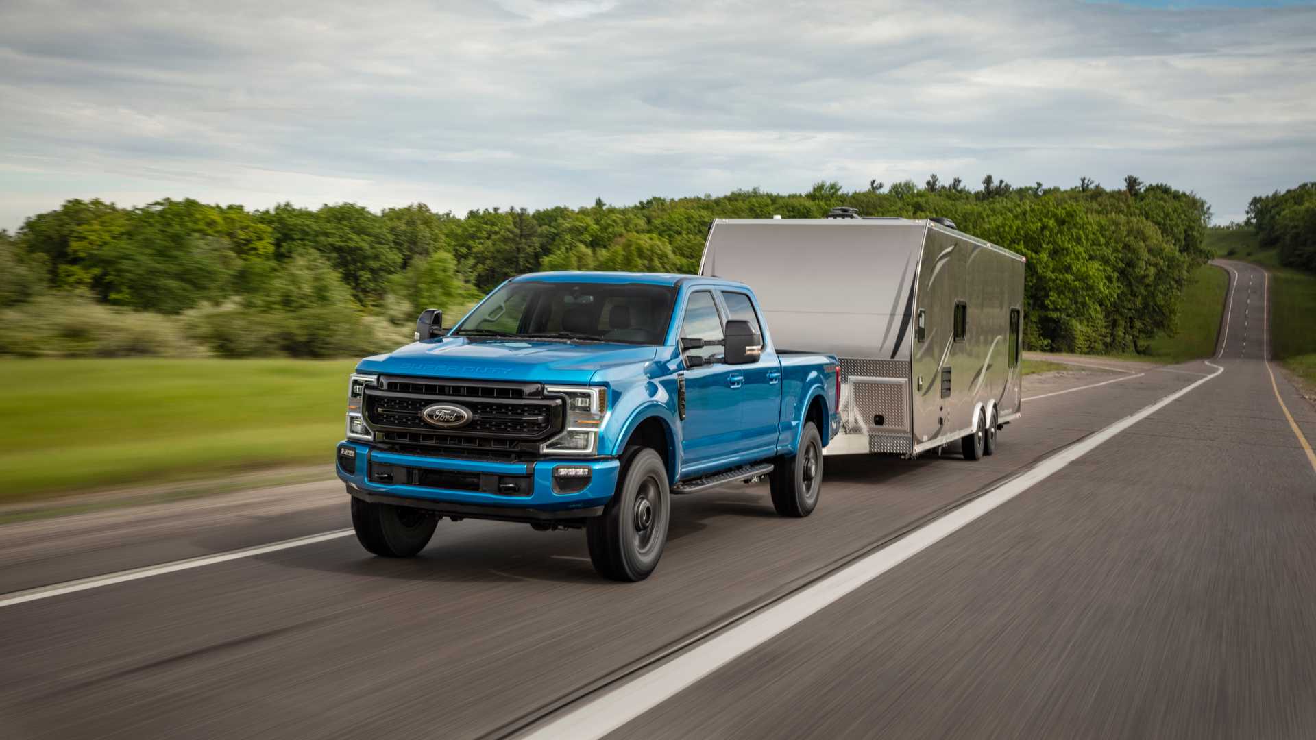 2020 Ford F-Series Super Duty with Tremor Off-Road Package Front Three-Quarter Wallpapers #1 of 17