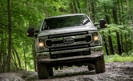 2020 Ford F-Series Super Duty with Tremor Off-Road Package Off-Road Wallpapers 450x275 (12)