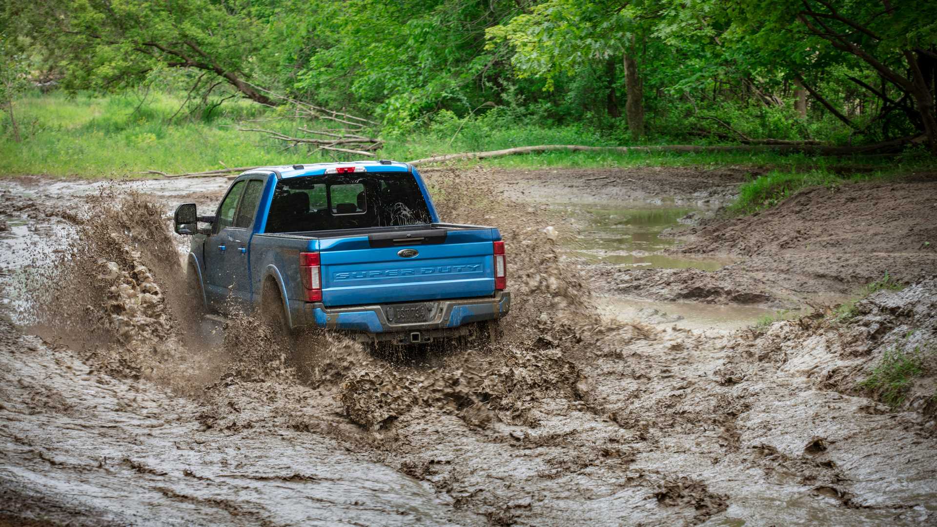 2020 Ford F-Series Super Duty with Tremor Off-Road Package Off-Road Wallpapers #9 of 17