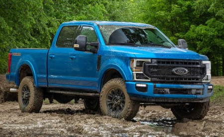 2020 Ford F-Series Super Duty with Tremor Off-Road Package Off-Road Wallpapers 450x275 (4)