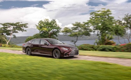 2020 Lexus LS 500 Inspiration Series Front Three-Quarter Wallpapers 450x275 (1)