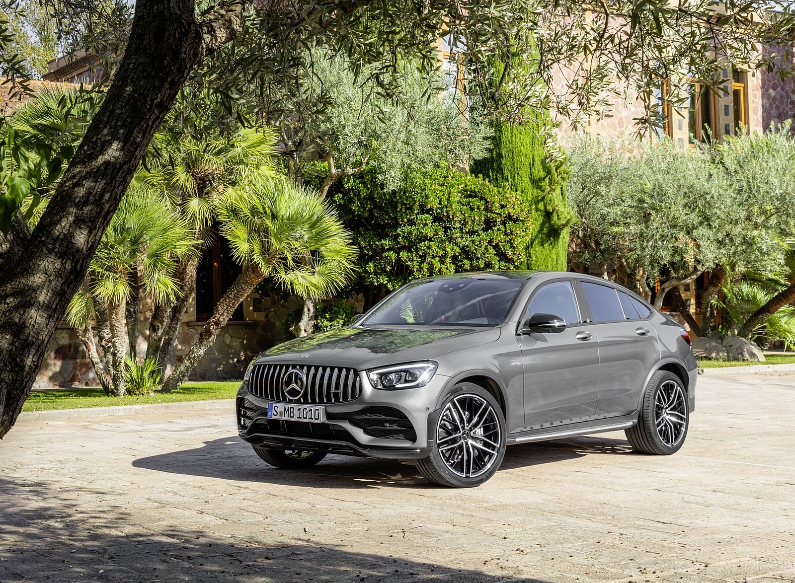 2020 Mercedes-AMG GLC 43 4MATIC Coupe Front Three-Quarter Wallpapers #13 of 28