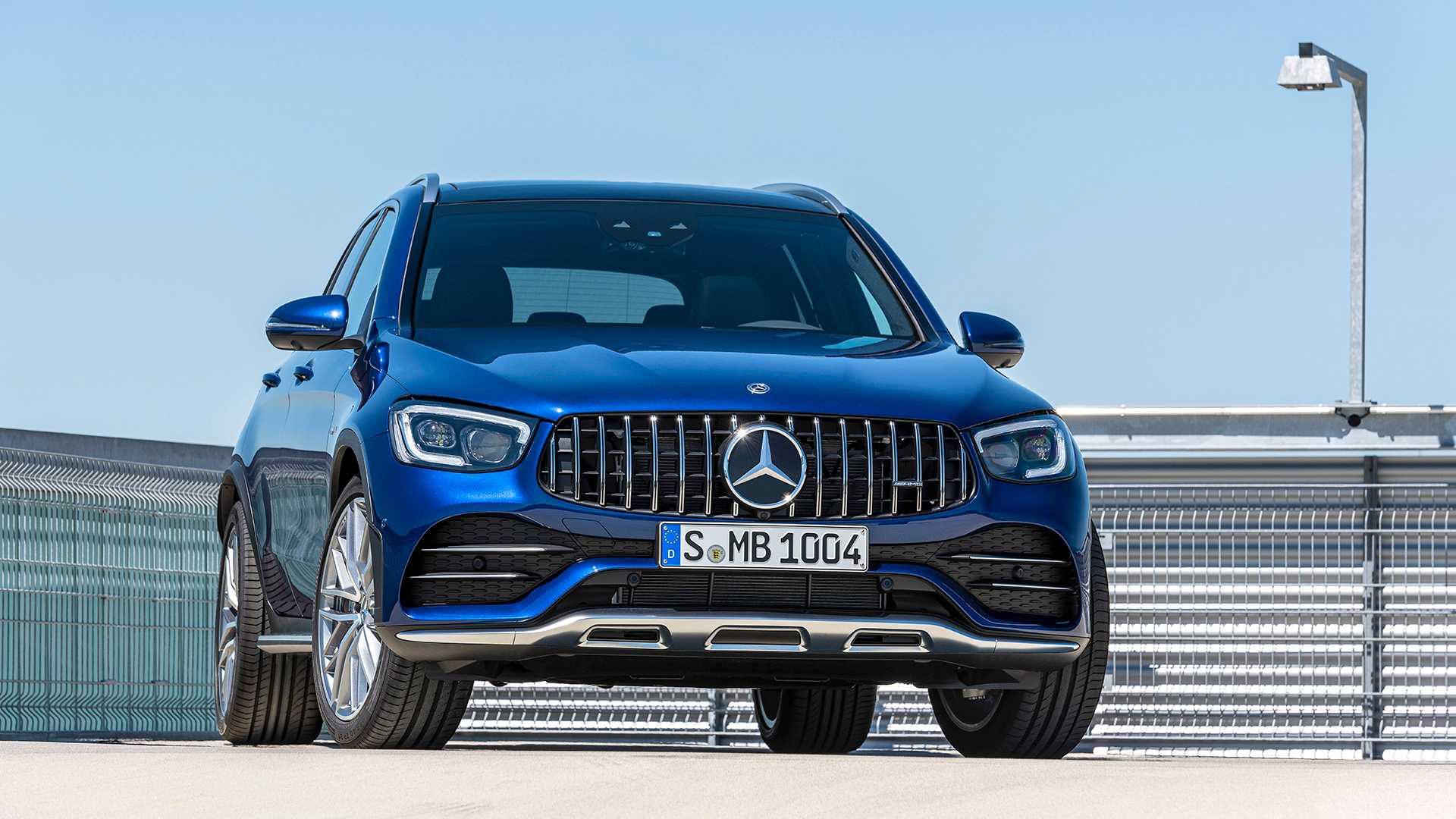 2020 Mercedes-AMG GLC 43 4MATIC Front Wallpapers #7 of 17