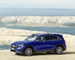 2020 Mercedes-Benz GLB 250 AMG Line (Color: Galaxy Blue) Front Three-Quarter Wallpapers 150x120 (37)