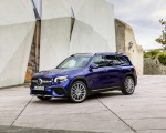 2020 Mercedes-Benz GLB 250 AMG Line (Color: Galaxy Blue) Front Three-Quarter Wallpapers 150x120