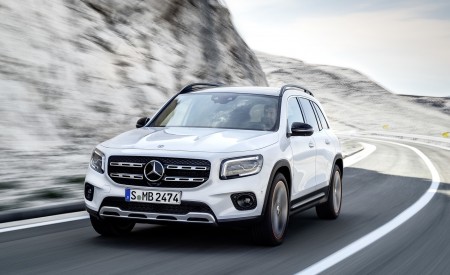 2020 Mercedes-Benz GLB 250 Edition 1 (Color: Digital White) Front Three-Quarter Wallpapers 450x275 (51)