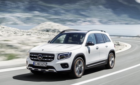 2020 Mercedes-Benz GLB 250 Edition 1 (Color: Digital White) Front Three-Quarter Wallpapers 450x275 (54)