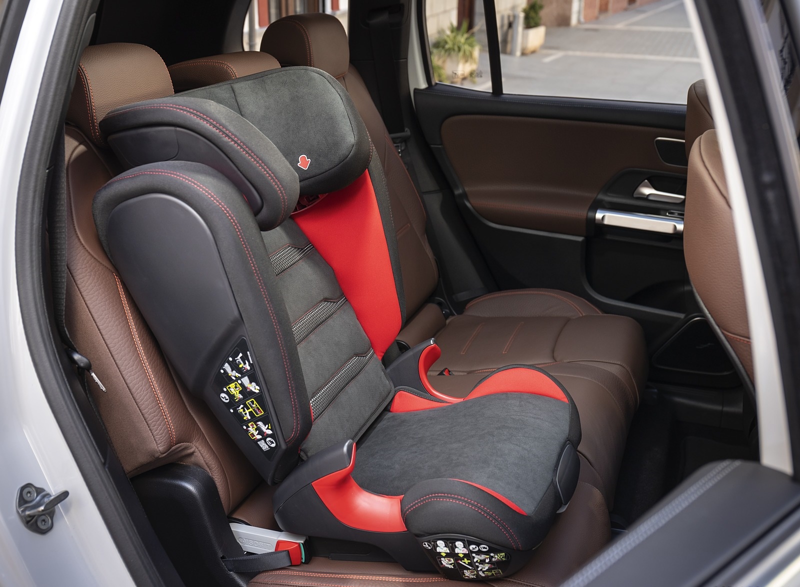 2020 Mercedes-Benz GLB Car Seat Wallpapers #93 of 129