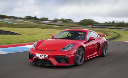 2020 Porsche 718 Cayman GT4 (Color: Guards Red) Front Three-Quarter Wallpapers 450x275 (17)