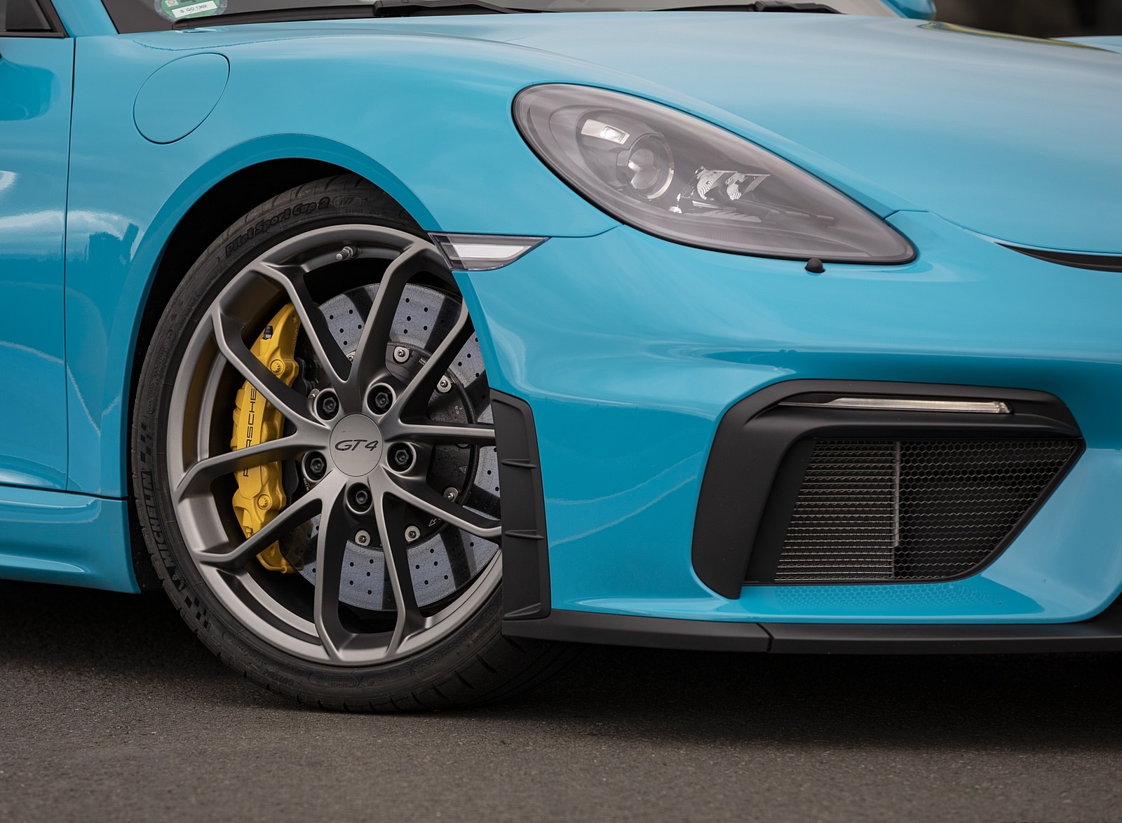 2020 Porsche 718 Cayman GT4 (Color: Miami Blue) Wheel Wallpapers #112 of 177