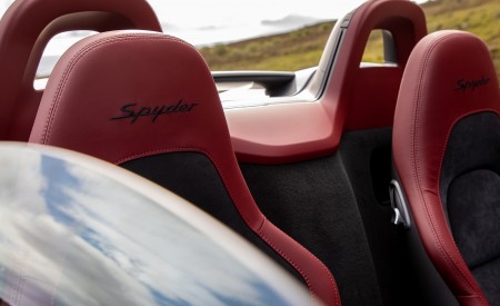 2020 Porsche 718 Spyder (Color: GT Silver Metallic) Interior Seats Wallpapers 450x275 (242)