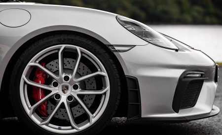2020 Porsche 718 Spyder (Color: GT Silver Metallic) Wheel Wallpapers 450x275 (216)