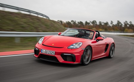 2020 Porsche 718 Spyder (Color: Guards Red) Front Three-Quarter Wallpapers 450x275 (266)