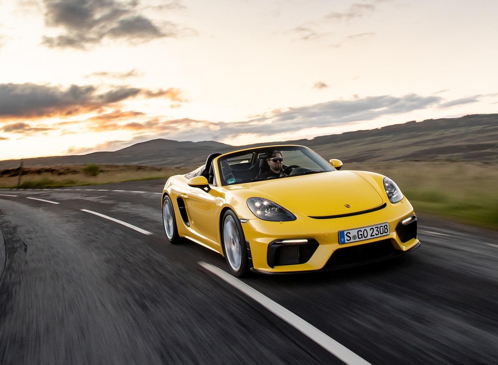 Porsche 718 Boxster Yellow