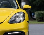 2020 Porsche 718 Spyder (Color: Racing Yellow) Headlight Wallpapers 150x120 (59)