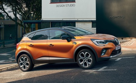2020 Renault Captur (Color: Atacama Orange) Front Three-Quarter Wallpapers 450x275 (4)