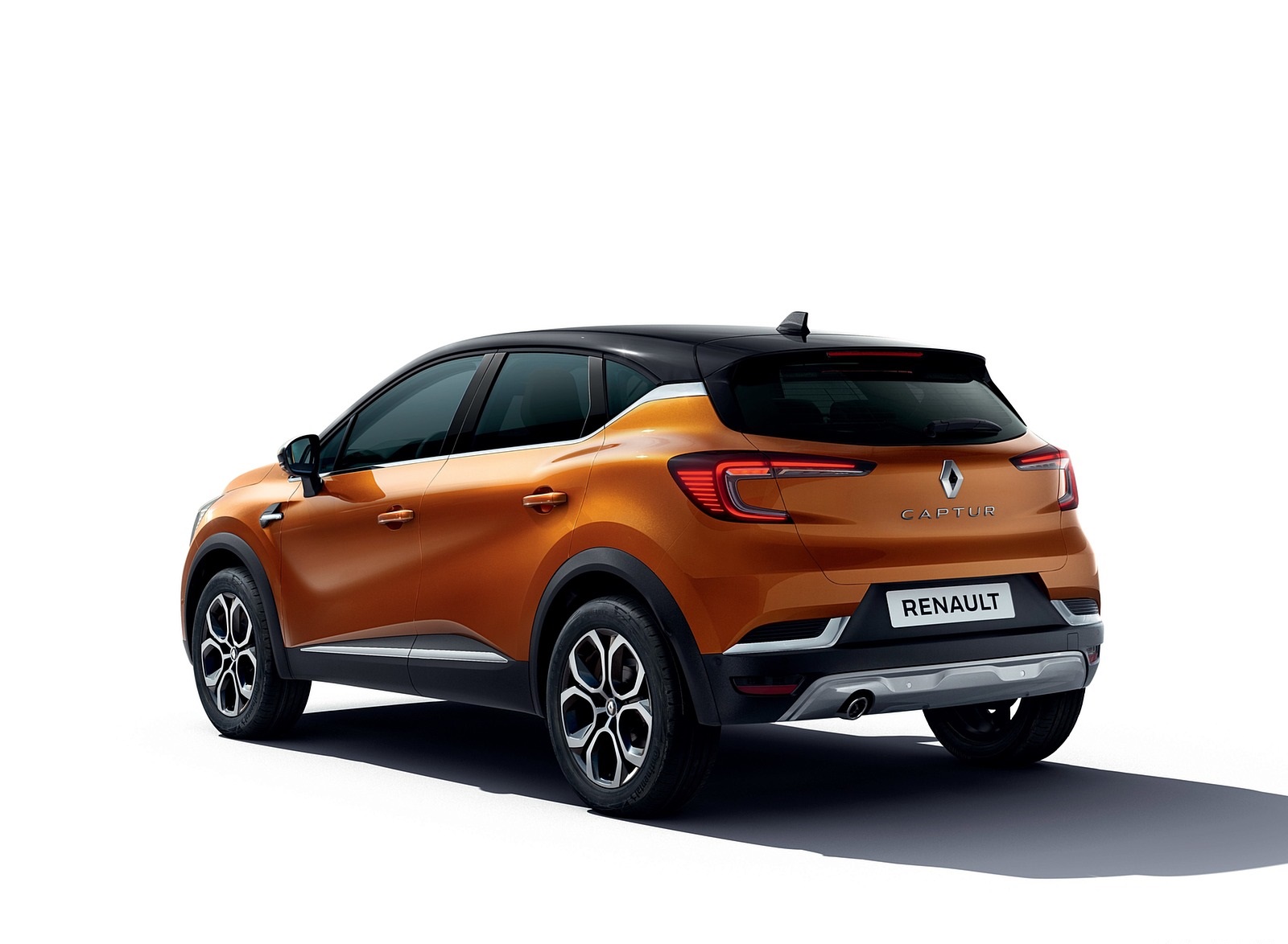 Renault Captur 2019 оранжевый