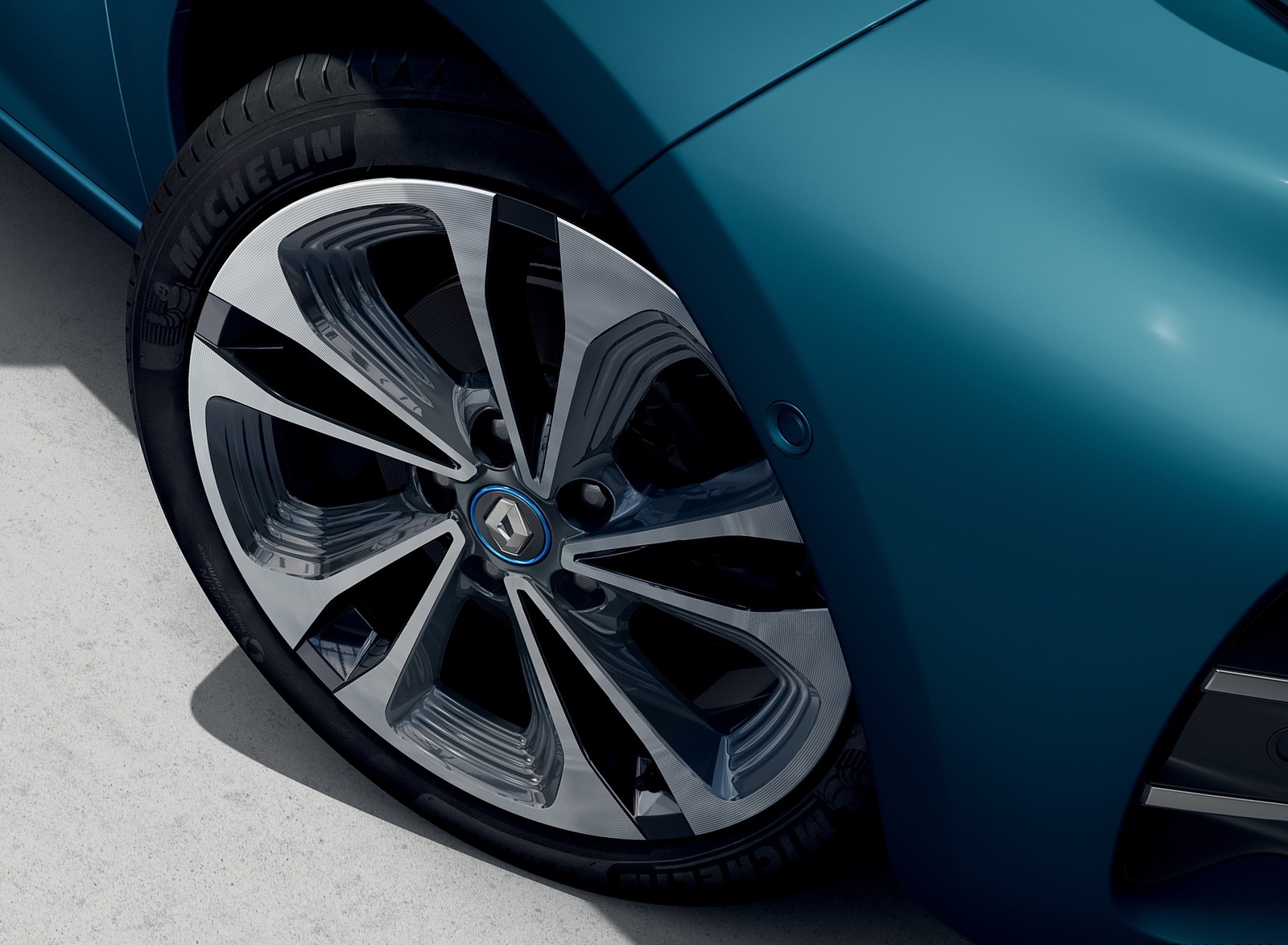 2020 Renault Zoe (Color: Celadon Blue) Wheel Wallpapers (8)