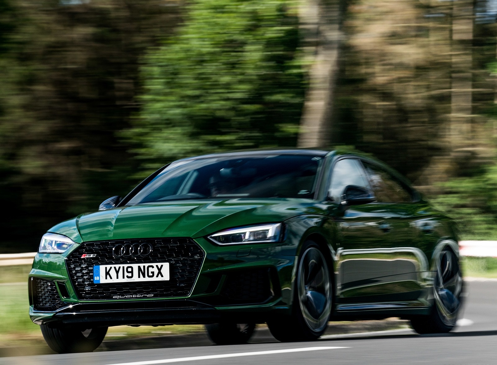 2019 Audi RS 5 Sportback (UK-Spec) Front Three-Quarter Wallpapers #13 of 76