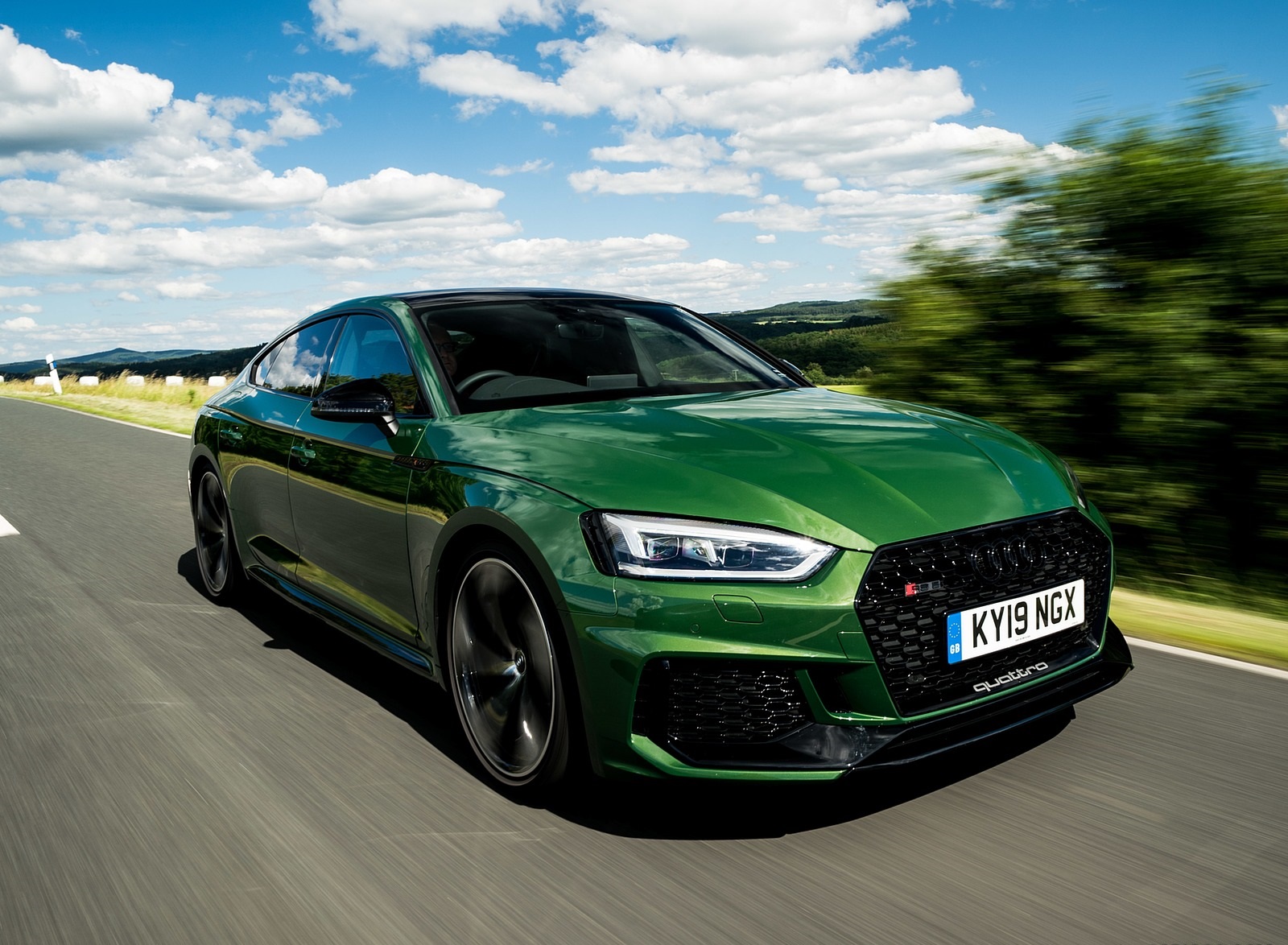 2019 Audi RS 5 Sportback (UK-Spec) Front Three-Quarter Wallpapers #28 of 76