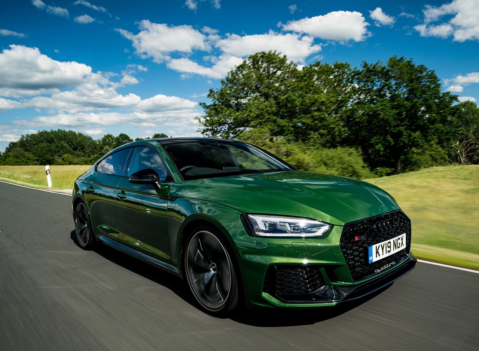 2019 Audi RS 5 Sportback (UK-Spec) Front Three-Quarter Wallpapers #30 of 76